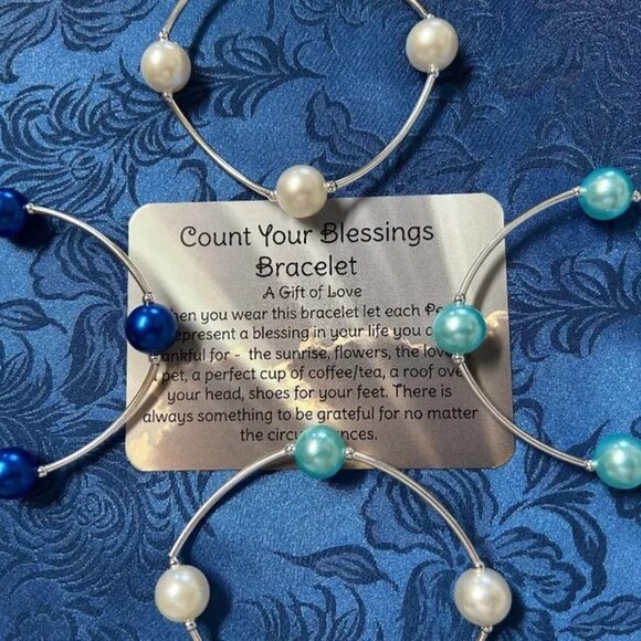 Gift of Love Blessing Bracelet Aqua/pearl stretchy scripture card Small 6"- 6.5" - Picture 8 of 8